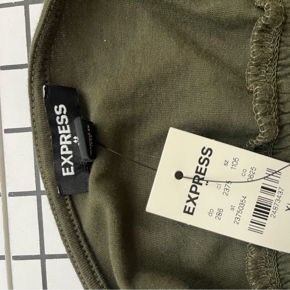 Express top - Picture 3 of 3